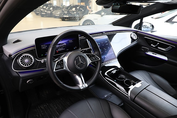 Mercedes-Benz EQE350 19 of 30