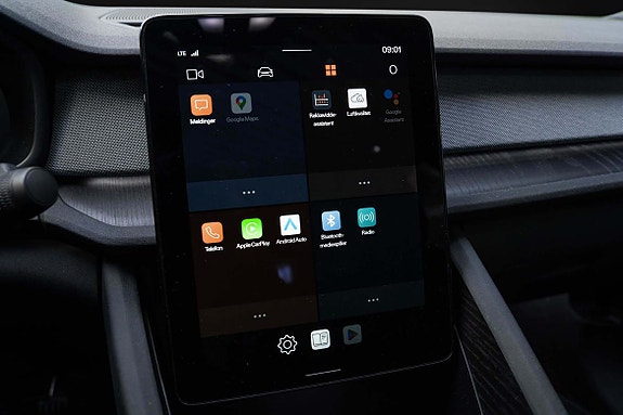 Bluetooth telefon og streaming med AppleCarPlay og AndroidAuto