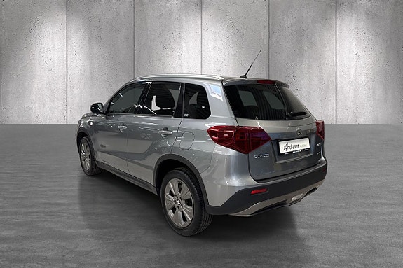 Suzuki Vitara 3 of 19