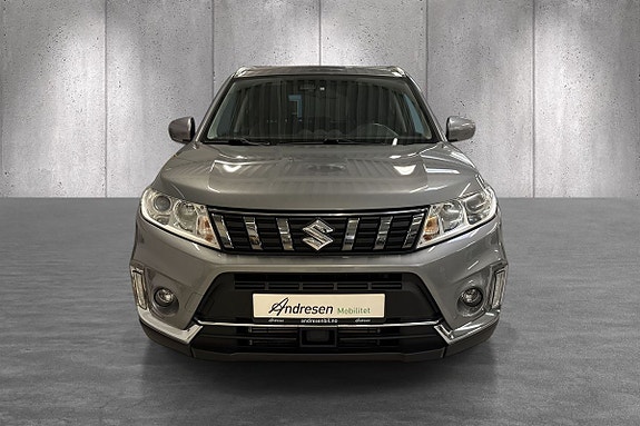 Suzuki Vitara 2 of 19