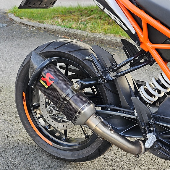 KTM 125 Duke 5 of 5