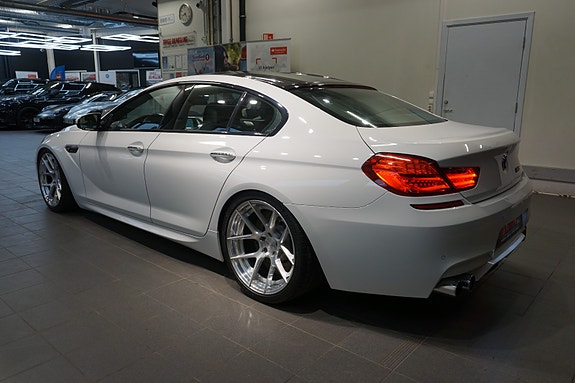 BMW M6 4 of 5