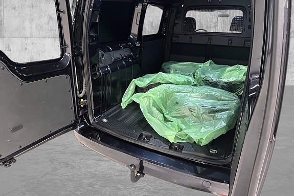 Volkswagen Caddy Maxi 23 of 23