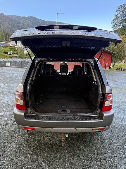 Land Rover Range Rover Sport 5 of 30