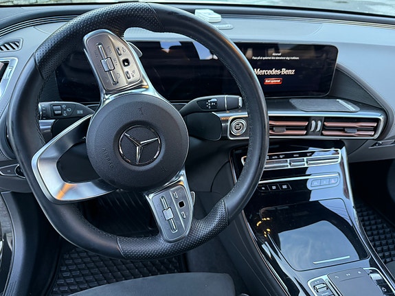 Mercedes-Benz EQC400 5 of 5