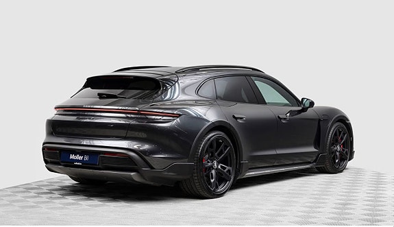 Porsche Taycan 5 of 5