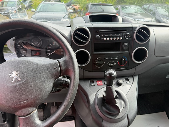Peugeot Partner 10 of 13