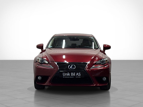 Lexus IS 4 of 5