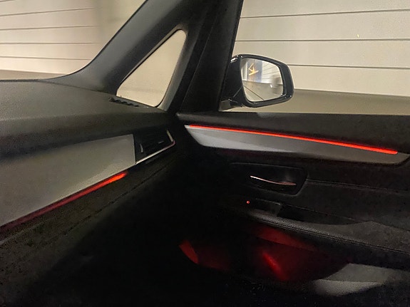 BMW 220d 9 of 12