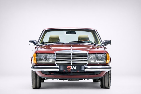 Mercedes-Benz E230 6 of 30
