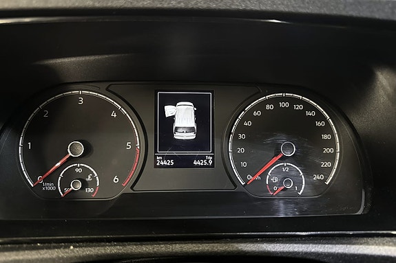 Volkswagen Caddy Maxi 14 of 24