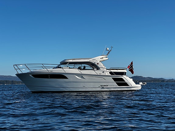 Marex 320 AFT // Stor Akterkabin // Komfortabel turbåt // Marex kvalitet! 2 of 30