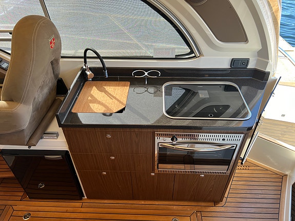 Marex 320 AFT // Stor Akterkabin // Komfortabel turbåt // Marex kvalitet! 23 of 30
