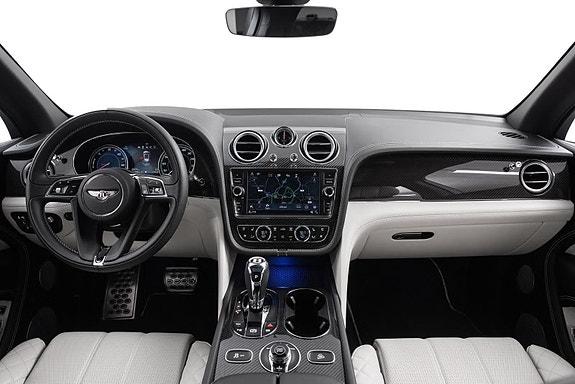 Bentley Bentayga 17 of 30