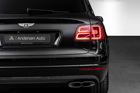Bentley Bentayga 10 of 30