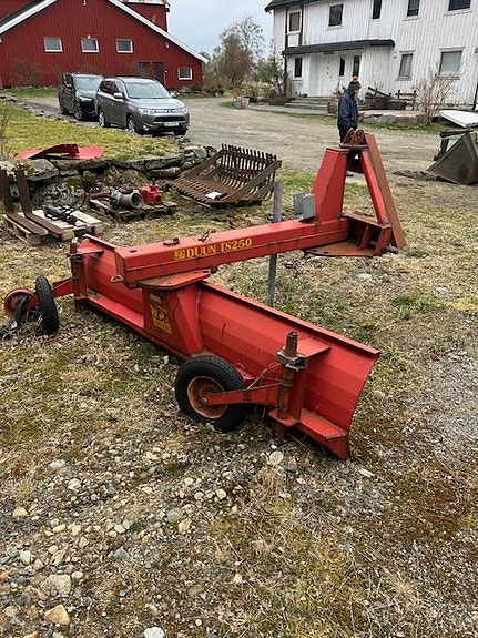 Duun Skjær 250 2 of 2