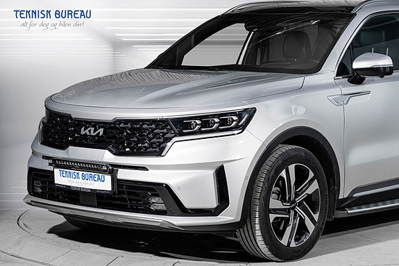 Kia Sorento 2 of 5