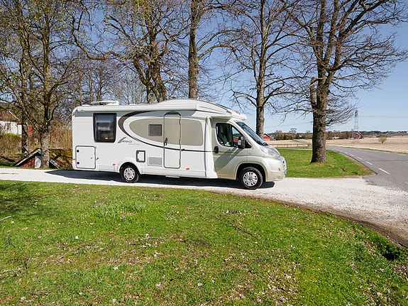Bürstner Ixeo Time it 734 | QUEENBED | SENKESENG | 3,5 TONN 2 of 30