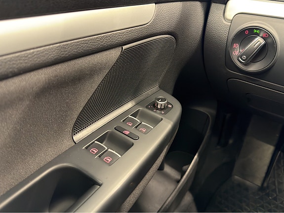 Volkswagen Golf VI 16 of 20