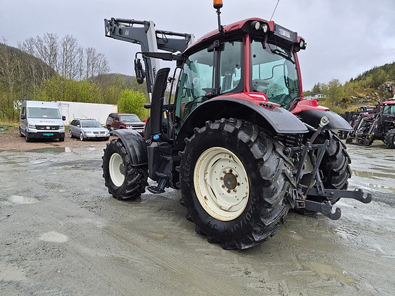 Valtra N104H5 2017, kr 695 000,-
