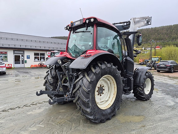 Valtra N104H5 2017, kr 695 000,-