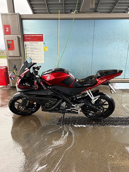 Yamaha YZF-R 125 4 of 5