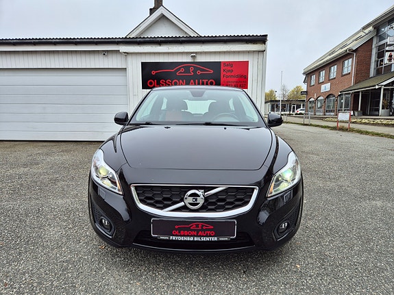 Volvo C30 3 of 5