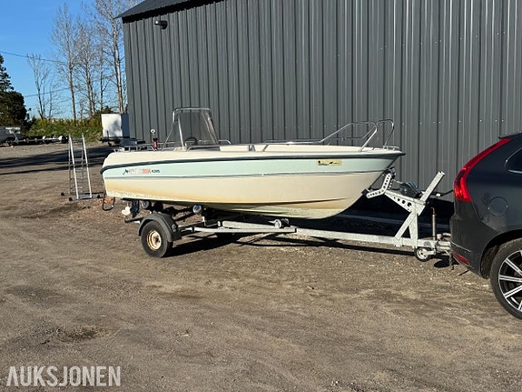 1990 Yamarin 4300 med Yamaha 30hk 2 of 5