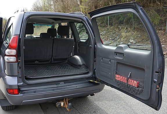 Toyota Land Cruiser 25 of 30