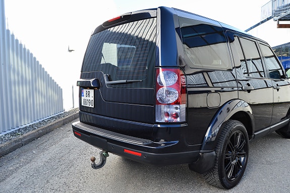 Land Rover Discovery 28 of 30