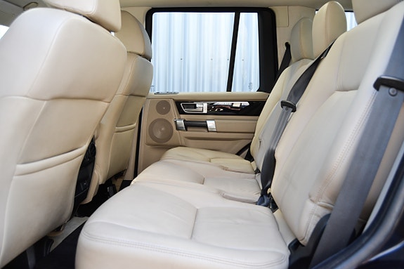 Land Rover Discovery 12 of 30