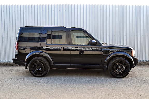 Land Rover Discovery 8 of 30