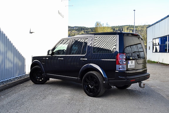 Land Rover Discovery 4 of 30