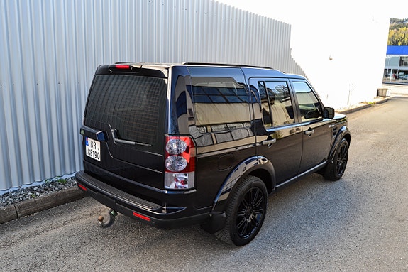 Land Rover Discovery 19 of 30