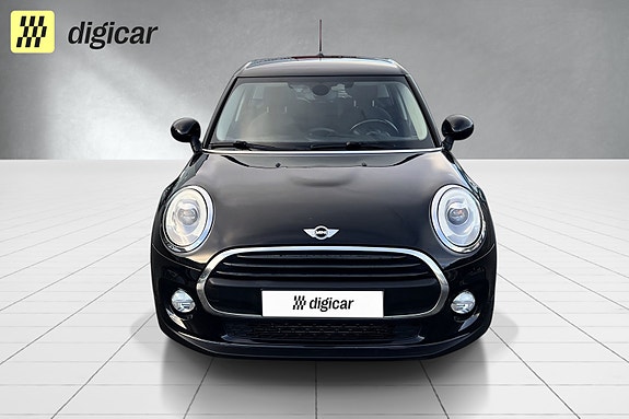 MINI One 9 of 16
