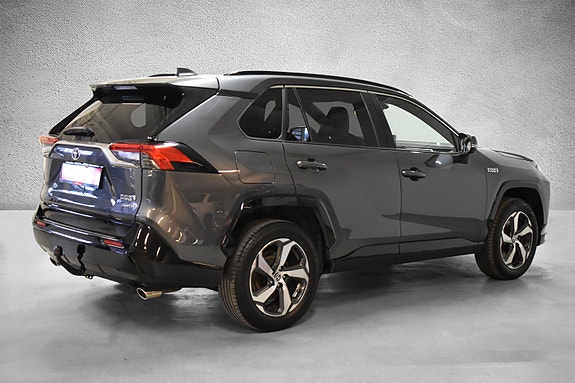 Toyota RAV4 Plug-in Hybrid 7 of 24