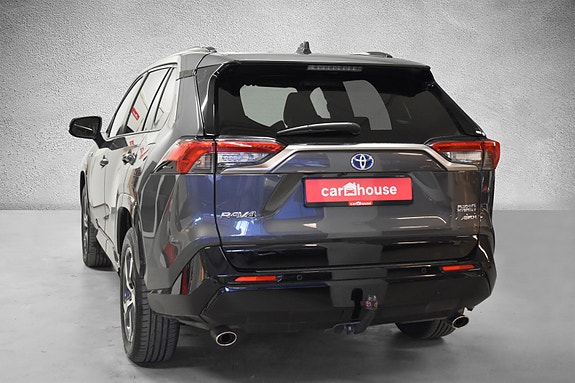 Toyota RAV4 Plug-in Hybrid 5 of 24