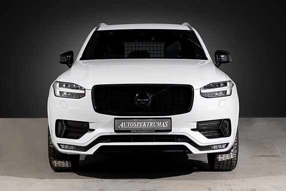 Volvo XC90 3 of 5