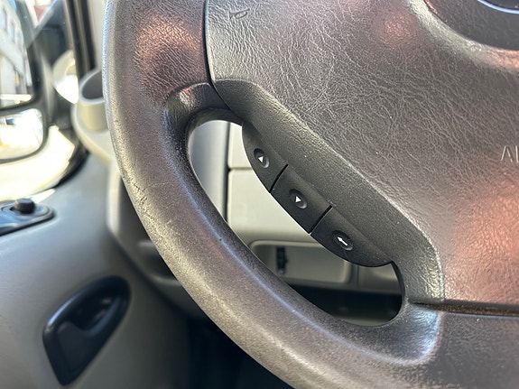 Opel Vivaro 26 of 30