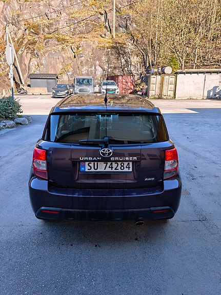 Toyota Urban Cruiser 6 of 12