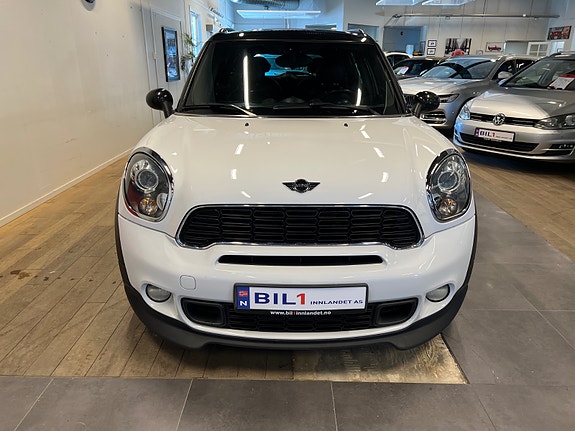 MINI Cooper S 10 of 30