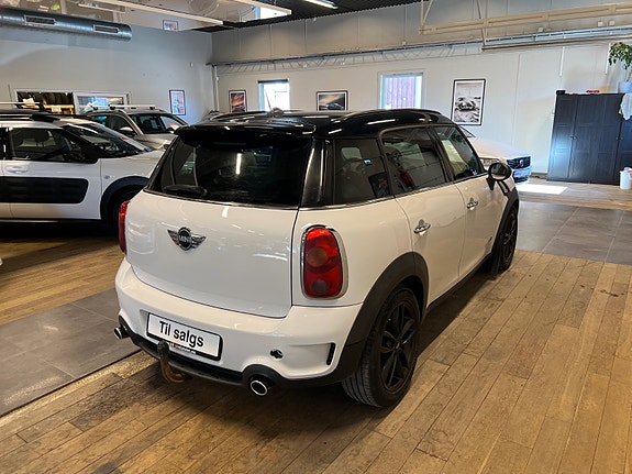 MINI Cooper S 8 of 30