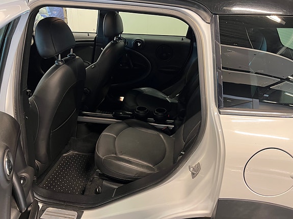MINI Cooper S 16 of 30