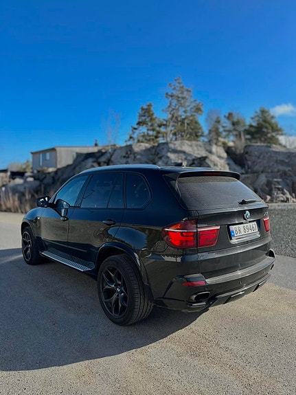 BMW X5 2 of 9