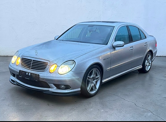 Mercedes-Benz E55 3 of 12