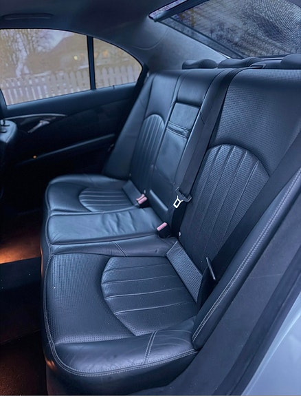 Mercedes-Benz E55 9 of 12