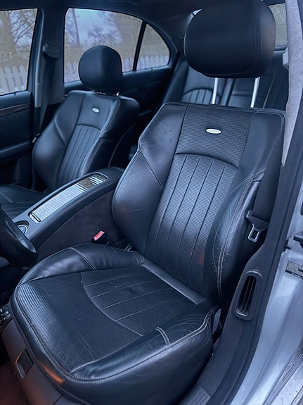 Mercedes-Benz E55 10 of 12
