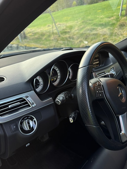 Mercedes-Benz E 250 22 of 23