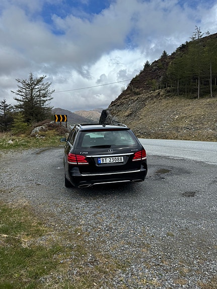 Mercedes-Benz E 250 7 of 23