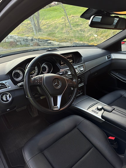 Mercedes-Benz E 250 21 of 23